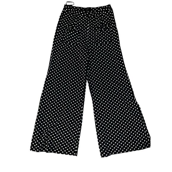 millau polka dots black & white sz 12 Minimalist Monochrome Secretary - Picture 2 of 5